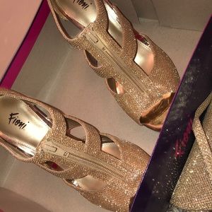 gold sparkly heels
